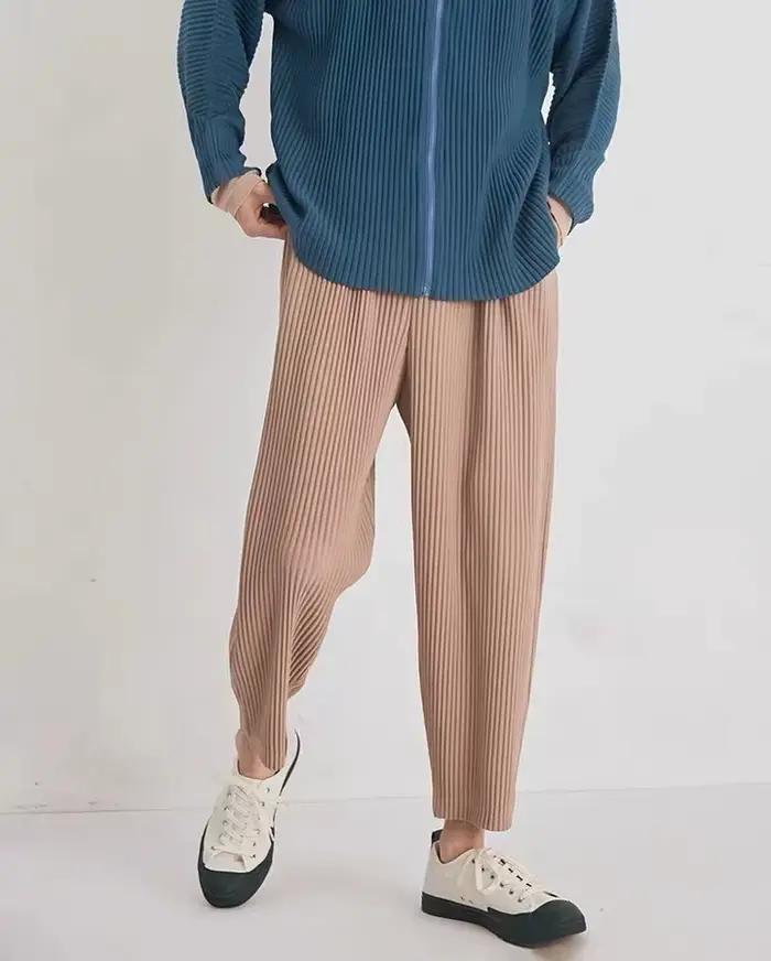 Miyake hommes été pantalon plissé décontracté plissé effilé neuf points pantalon cordon plissé confo