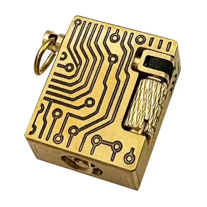 Briquet à kérosène en laiton