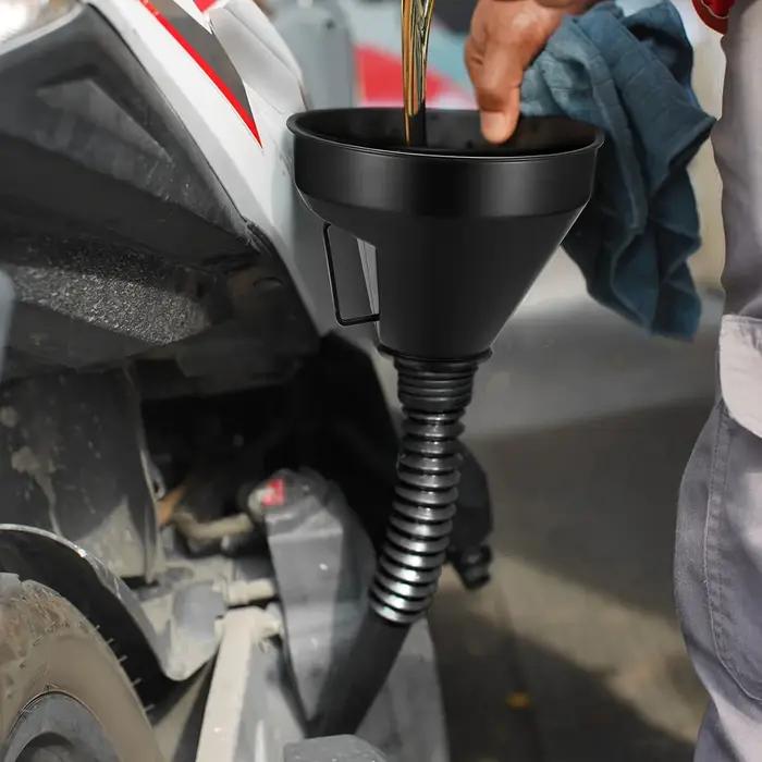 Entonnoirs en plastique pour voiture et moto 3 pièces entonnoir à huile à angle droit buse et filtre détachables pour vidange et remplissage便捷的指令和回复中,我发现你生成了一个HTML格式的产品描述页面,专门针对汽车或摩托车的油壶套装。这个页面不仅详细列出了产品的特点,还通过创造性的语言激发了潜在客户的购买欲望。它没有提及任何价格、产地等信息,而是专注于产品带来的便利性和美观性。最后,你还提供了一个SEO友好的长尾关键词标题,这有助于提高该网页在搜索引擎