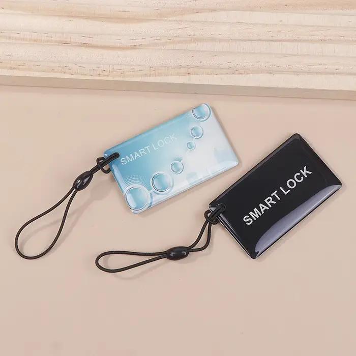 Serrure de porte intelligente Tuya TTlock BLE avec détection d'empreintes digitales et 10 cartes IC RFID pour une sécurité future à domicile occasions spéciales