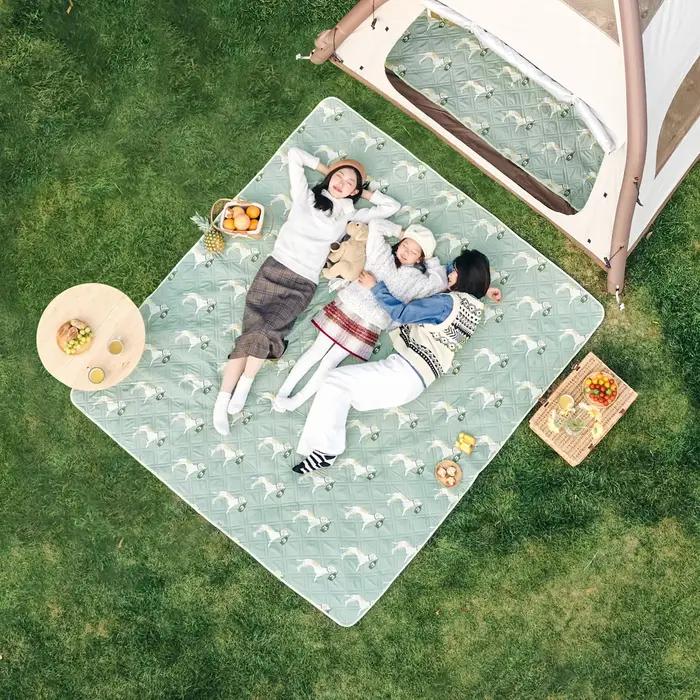 Tapis de pique-nique ultrasonique polyester pour pique-nique barbecue camping grandes sorties en plein air confortables et durables