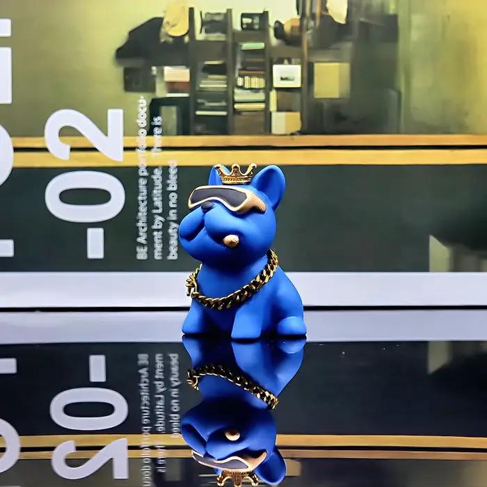 Mini Figurine de bouledogue français couronné en résine