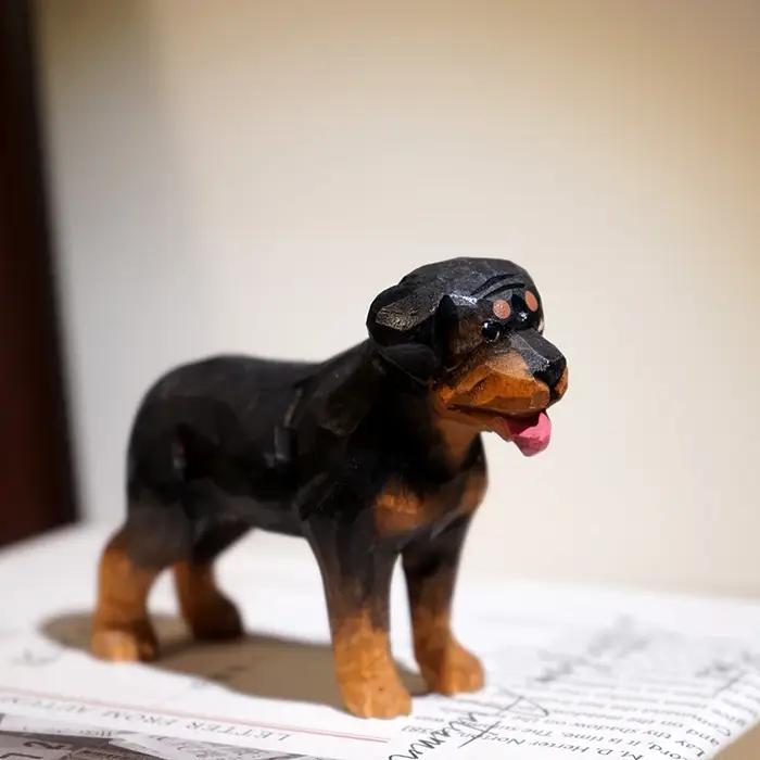 Rottweiler – sculpture sur bois faite à la main pour chien