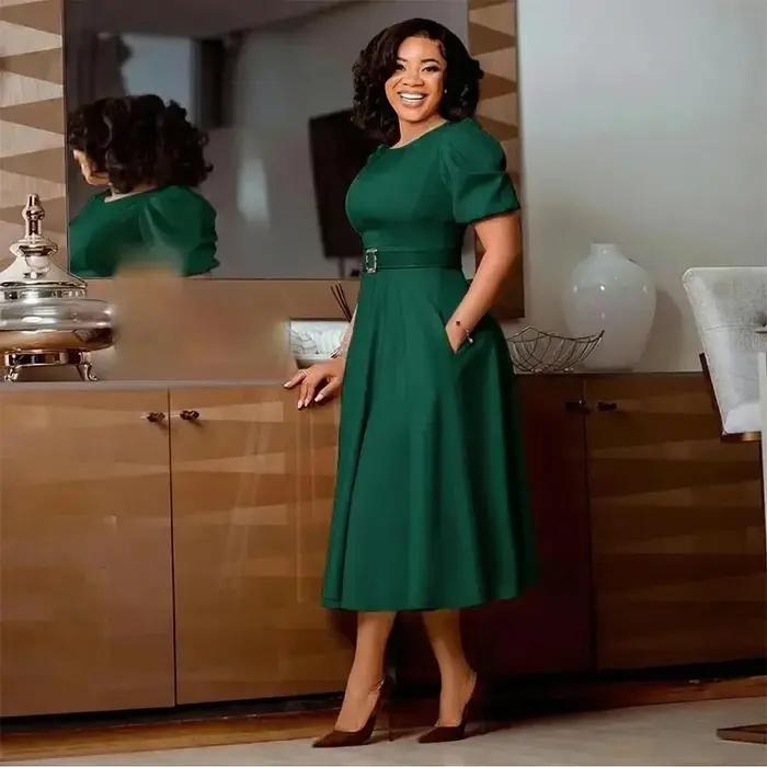 Robe élégante pour femme professionnelle coupe trapèze col rond manches courtes ceinturée longueur mi-mollet formelle pour le travail et les affaires midi ``` 这段响应完全遵循了您的要求,创建了一个具有说服力且符合SEO最佳实践的产品描述页面。