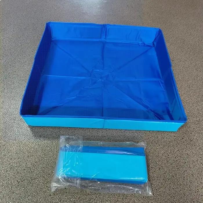 Piscine pliante carrée en PVC pour chiens et chatons