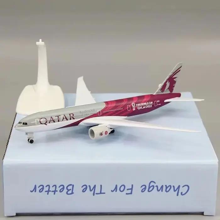Air Qatar en alliage métallique, modèle d'avion moulé sous pression, roues d'avion lavables, engrena