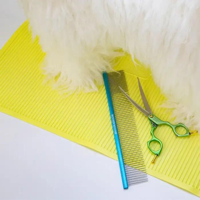 Table de toilettage pour animaux de compagnie