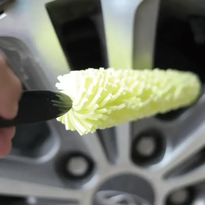 Brosse de roue de voiture pour nettoyage de pneus de jante, soins automobiles, poignée antidérapante, facile à nettoyer pour occasions spéciales et cadeaux de motards