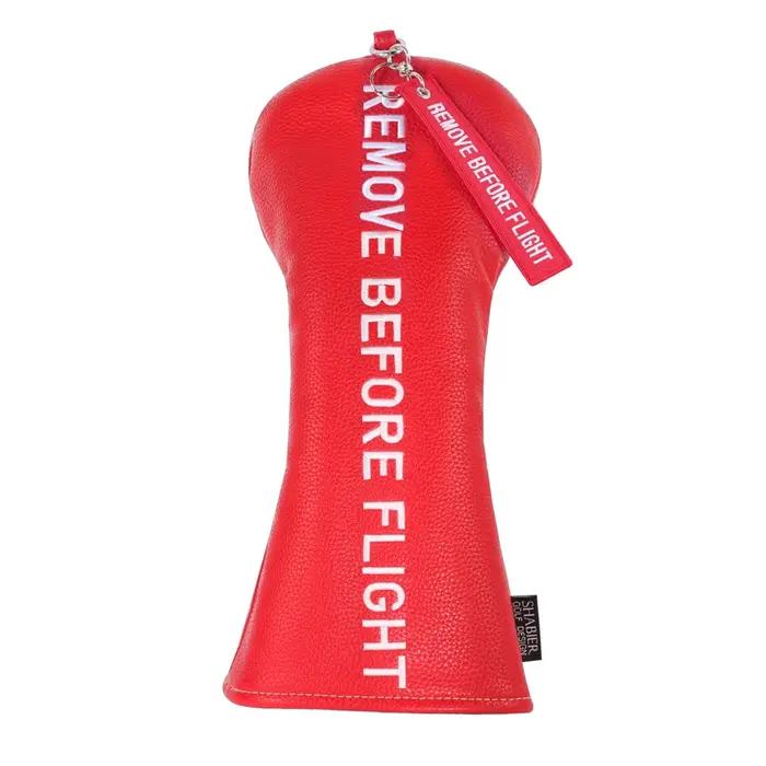 Couvre-chef de Golf rouge pour enlever avant le vol
