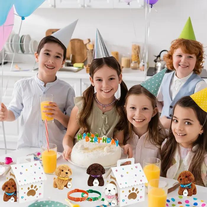 Mini chiens en peluche avec niches pour jouets - Kit de bricolage pour fêtes d'anniversaire et adoption de chiots - Idéal pour les activités créatives et les cadeaux d'anniversaire