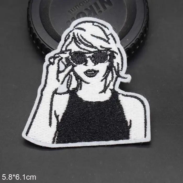 Patch Opheilia en tissu entièrement brodé pour fille