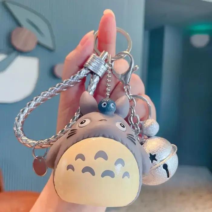 Porte-clés Totoro en PVC pour collectionneurs de dessins animés et amoureux de Studio Ghibli Occasions spéciales pour femmes et hommes