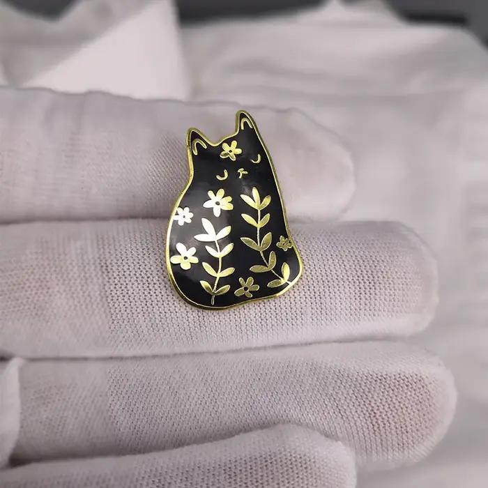 Broche en forme de chat mignon