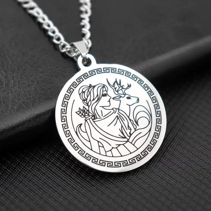 Collier pendentif rond vintage en acier inoxydable