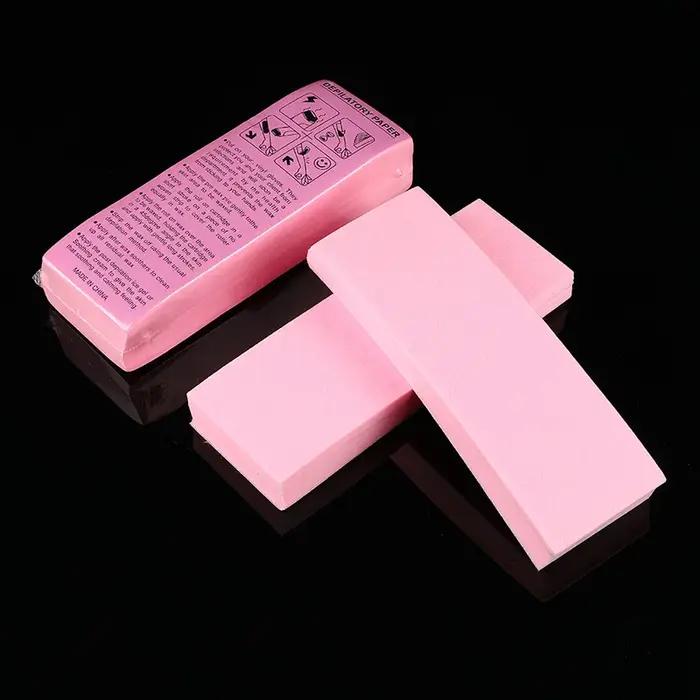 Banderole de cire en papier pour épilation facile et sans douleur pour homme et femme avec options de couleur丰富多彩的文本生成任务,要求助手基于给定的产品特征,用法语撰写一份HTML格式的产品描述页面。为了增加吸引力,需要创造欲望,解释购买该产品的理由,并将每项特征转化为客户的具体利益。此外,还需要严格遵循提供的事实信息,不添加任何未列出的特性,也不提及价格、库存或原产地等信息。最后,描述应包含产品优化后的SEO标题,以吸引潜在买家。 生成的文本中包括了吸引人的开场白、产品优势列表、具