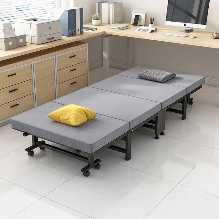 Lit simple pliant de luxe