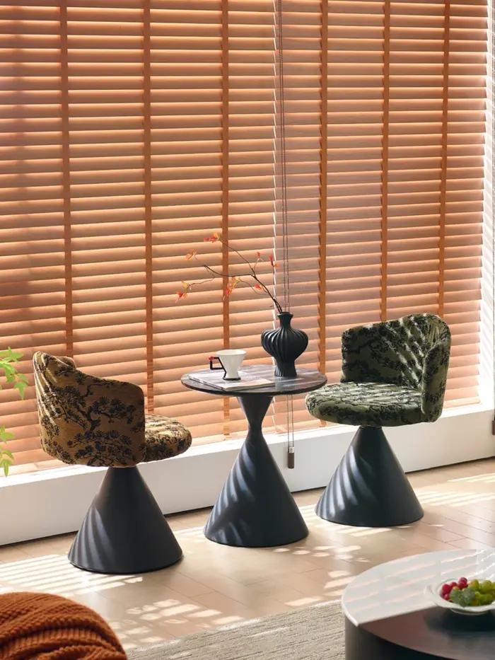 Chaise de maquillage de luxe légère pour chambre à coucher, style nordique, dossier rotatif, coiffeu