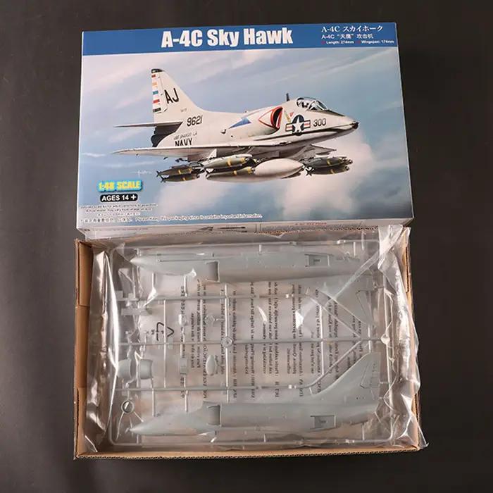 Kit de modélisme A-4C Skyhawk en plastique détaillé pour collectionneurs et amoureux de l'aviation militar historique occasions spéciales