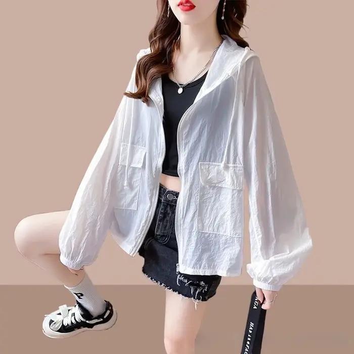 Vêtements de protection solaire anti-UV pour femmes, mode estivale, coupe ample, à capuche, fermeture éclair, vêtement décontracté fin avec petit imprimé