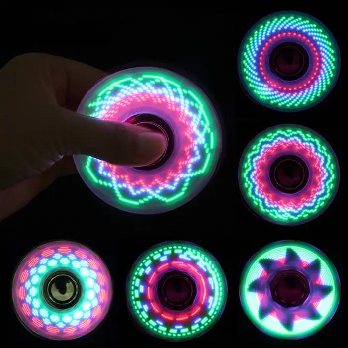 Fidget Spinner lumineux à lumière LED créative, 6 couleurs, changements de main, Golw dans la nuit,
