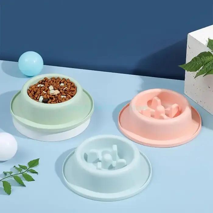 Chien lent bol d'alimentation sans glissement amusant Forme en plastique Place Round Plat Bloe Arrêtez les bols pour animaux