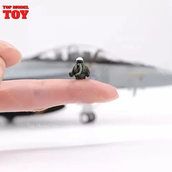 Miniature soldat et pilote de chasse en plastique échelle 1/72 pour collectionneurs et décorateurs historiques