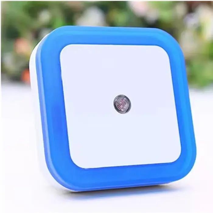 Mini Veilleuse LED Capteur Crépuscule Automatique Couleurs Multimania Appliques Murales Lampe Carrée Intérieur Occasions Spéciales