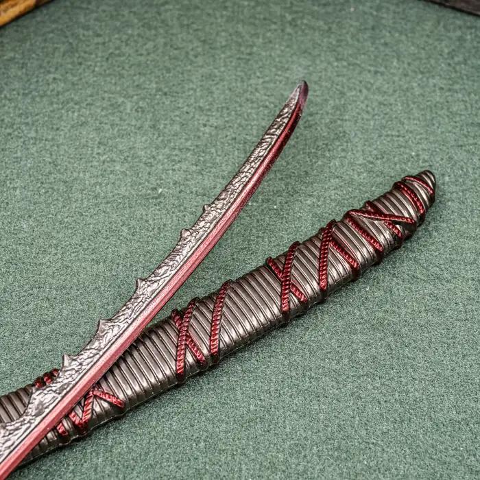 Miniature Divine Slasher Épée en Métal pour Collectionneurs de Monster Hunter Occasions Spéciales Avisés