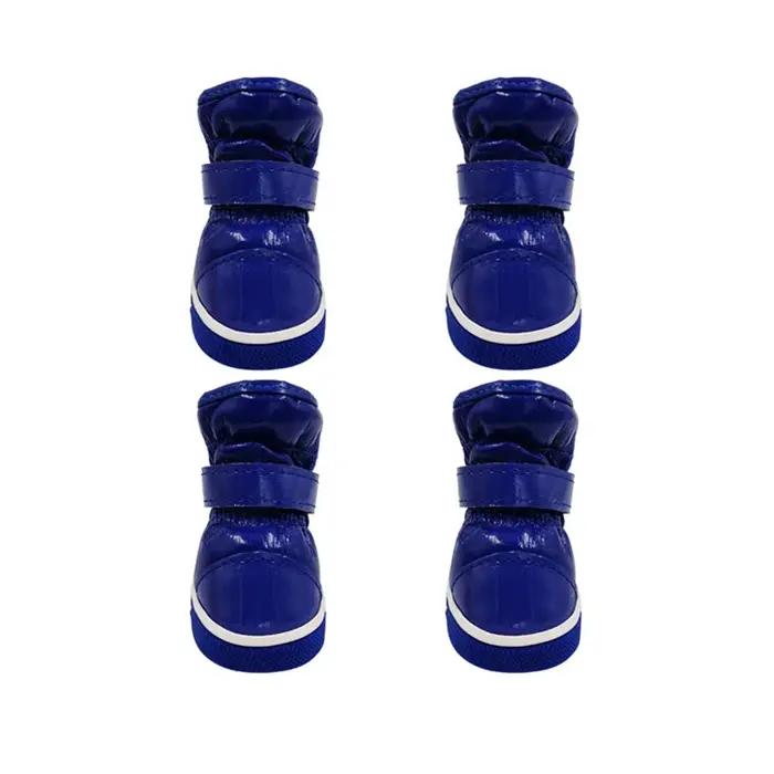 Bottes de neige coordonnantes pour petits chiens