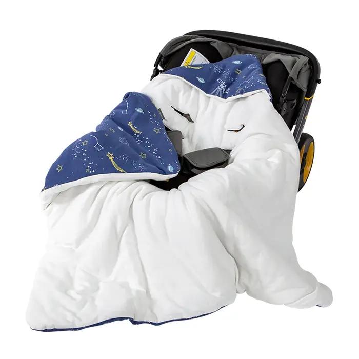 Couverture en polyester et coton pour nouveau-né 0-12 mois avec capuche coupe-vent et harnais réglable 5 points pour bébé occasions spéciales