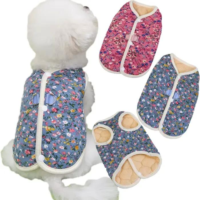 Veste Rembourrée Florale en Fibre et Polaire pour Chiens Petites Tailles, Bleu Marine, Rose, Brun et Vert Occasions Hivernales et Spéciales