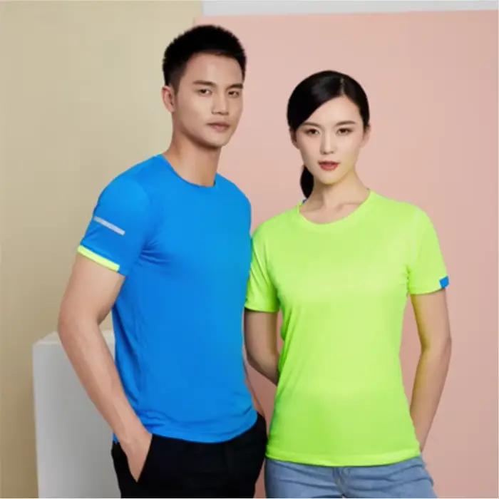 T-shirt à séchage rapide