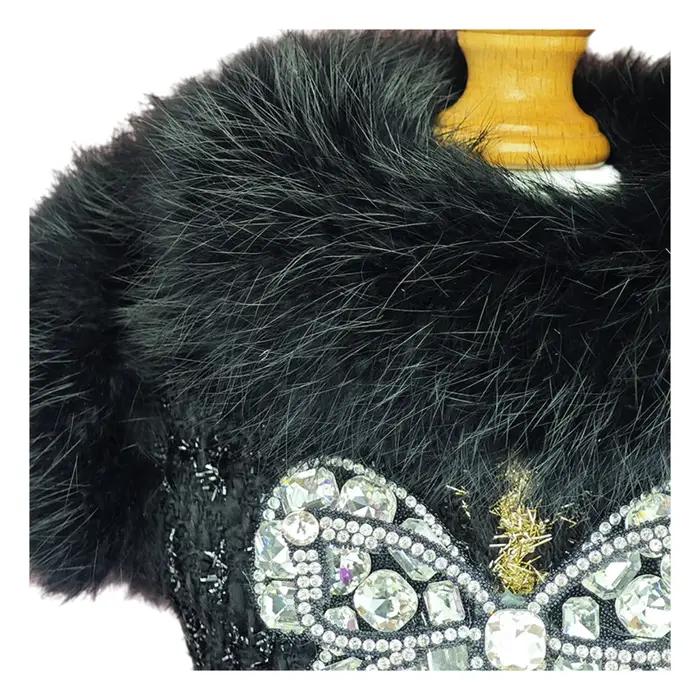 Robe de chien papillon noire élégante faite à la main avec biscuits