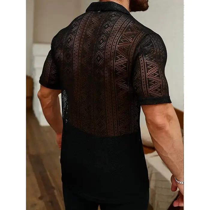 Nouveau Chic hommes Sexy dentelle chemises mode transparent boutonné à manches courtes Cardigan hauts Vintage évider Style vacances Blouse