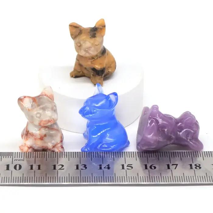 Statue de bouledogue en pierre naturelle sculptée