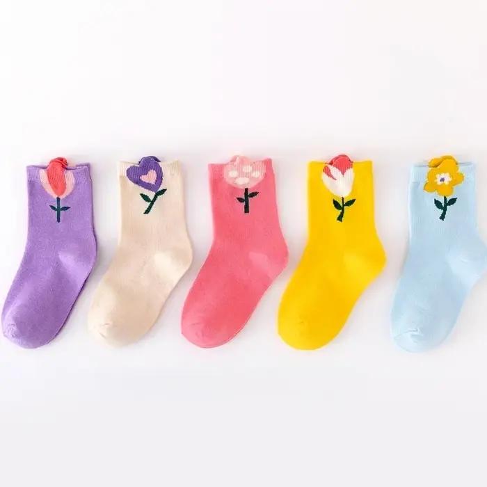 Chaussettes fleuries pour filles adorables confortables et respirantes pour tous les âges et les saisons