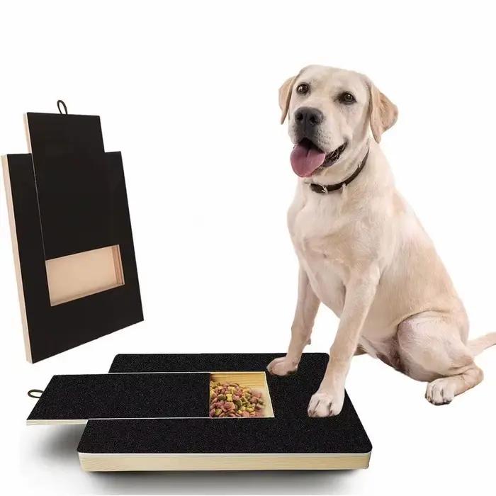 Grattoir en bois pour chiens avec boîte à friandises intégrée coupe-ongles jouet à gratter plateau de ponçage papier de verre occasionnels toilettage et jeu pour chiens