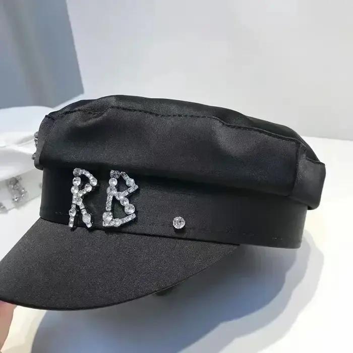 2025 RB béret femmes Version mode strass à bord court bec de canard chapeau printemps nouvelle soie Satin brillant plat
