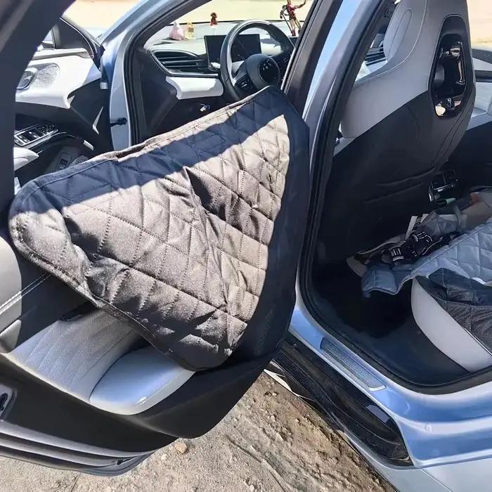 Protecteur de porte de voiture pour chien