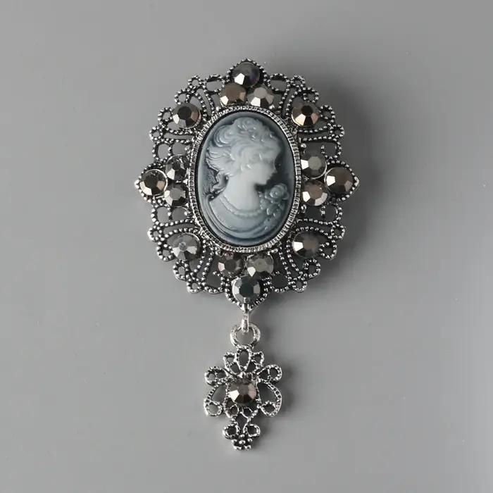 Broche rétro élégante en métal pour femmes et hommes, accessoire de mode vintage avec détails artistiques, or et orange, pour tenues de gala et cosplay