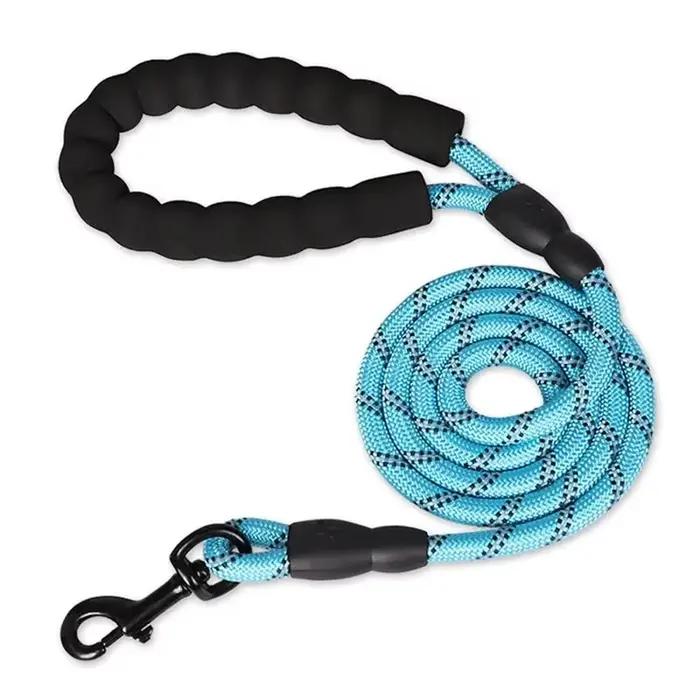 Laisse réfléchissante pour chien de 2 m avec poignée rembourrée confortable - Corde de traction double très résistante pour chiens forts