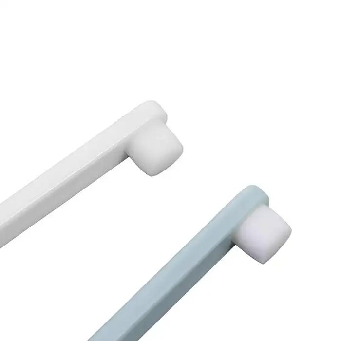 Brosse de nettoyage buccal douce pour petits chiens et chats