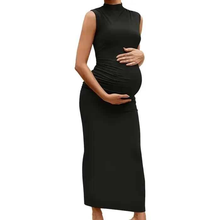 Robe de maternité élégante à col roulé sans manches