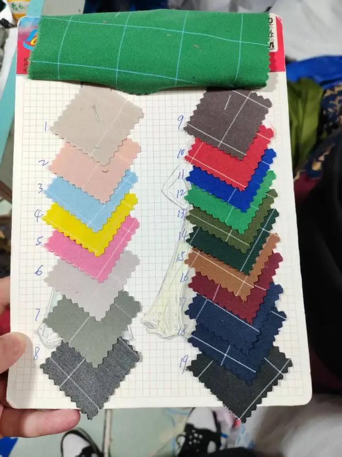 Ensemble de costume à carreaux pour garçons