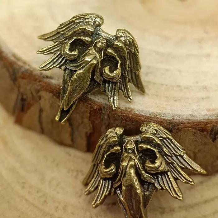 Perles de couteau en laiton Séraphin à six ailes
