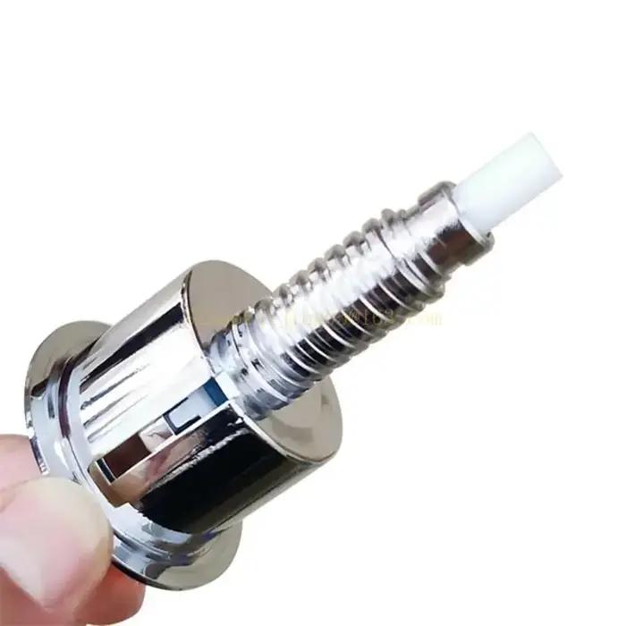 Bouton de chasse d'eau de forme ovale