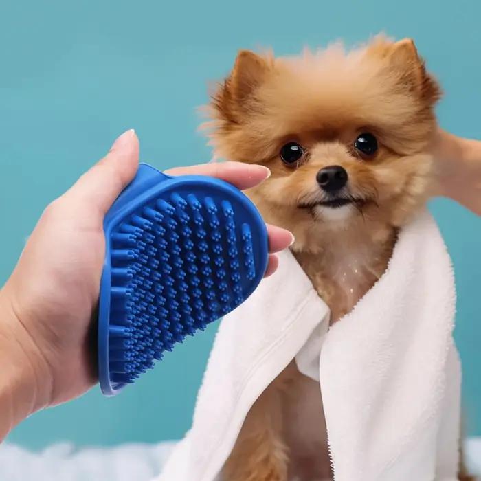 Brosse de toilettage pour chat et chien