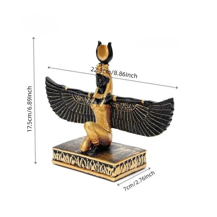 Statue de la déesse Isis