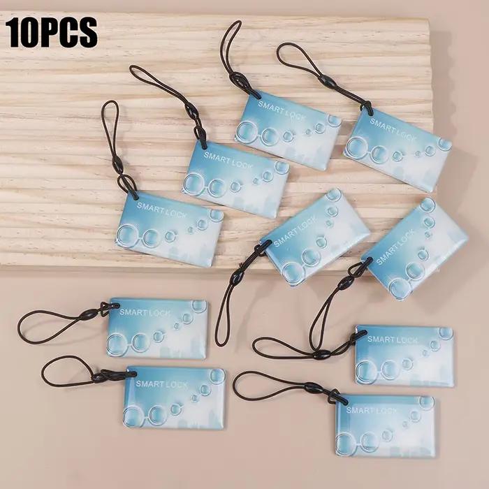 Serrure de porte intelligente Tuya TTlock BLE avec détection d'empreintes digitales et 10 cartes IC RFID pour une sécurité future à domicile occasions spéciales