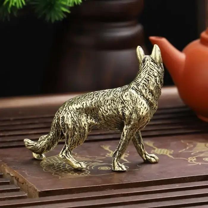 Mini-figurine de chien porte-bonheur en cuivre vintage